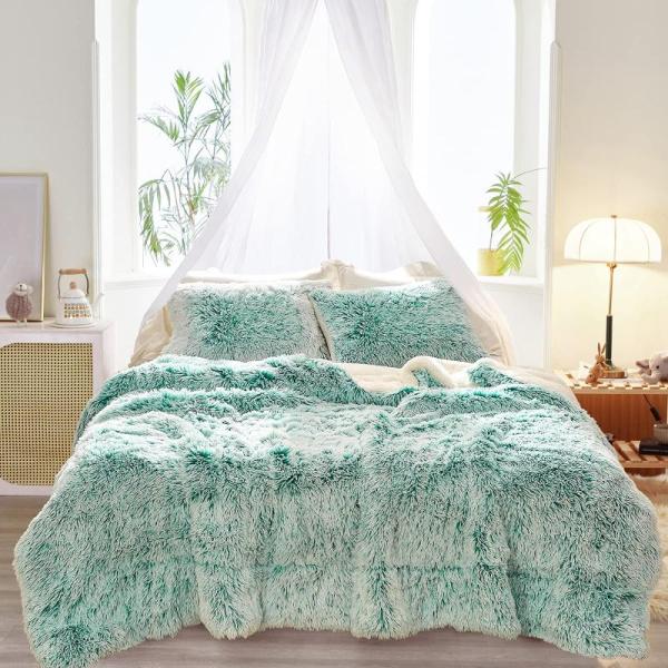 Joyreap 3pc Plush Shaggy Comforter Set, Twin Size - MSRP $65