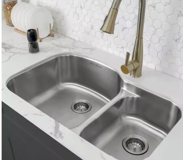 Plumbing - Swiss Madison, Sinkology, Glacier Bay - Est Retail $1,215- 1plt