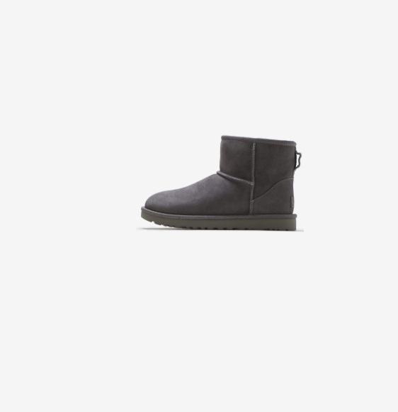Shoes - Ugg Classic Mini II Boot, Ultra Mini Boot, Rainbow Narrow Strap Sandals, Acorn Waffle Spa Slipper - MSRP $1,947