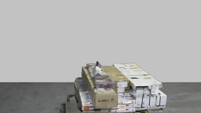 Flooring & Rugs - Hampton Bay, Lifeproof, TrafficMaster - Est Retail $17,118 - 9 plts