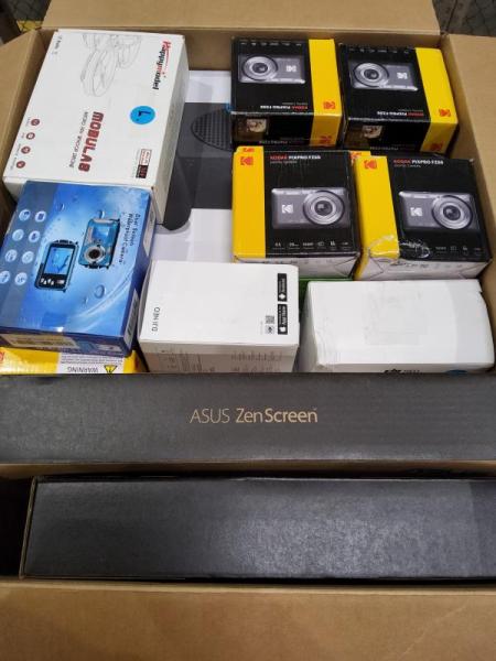 Salvage Electronics - PlayStation, Xbox, Kodak, Asus - MSRP $3,437