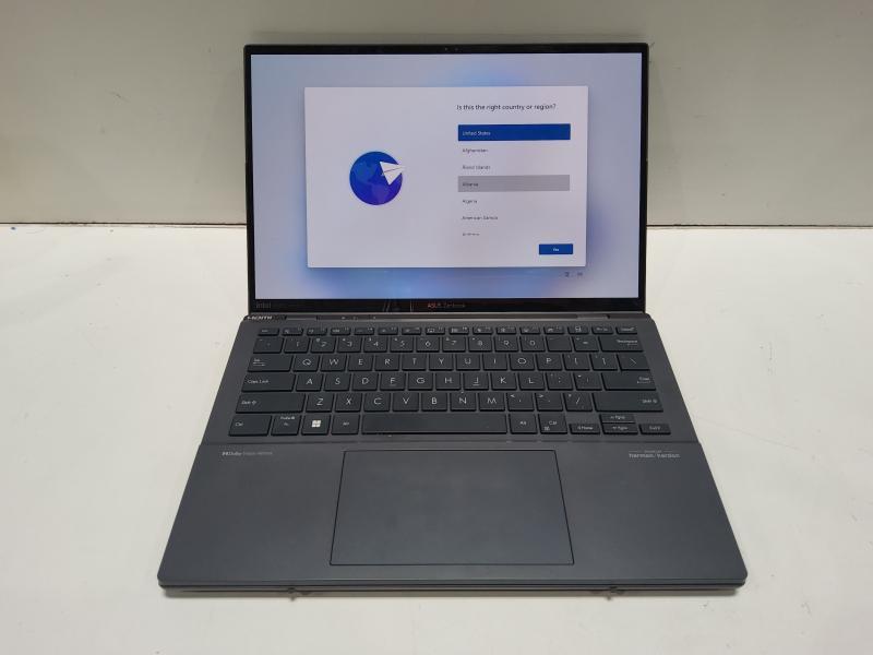 ASUS Zenbook 14 14" FHD+ OLED Touch Screen Laptop (Missing Accessories) - MSRP $949