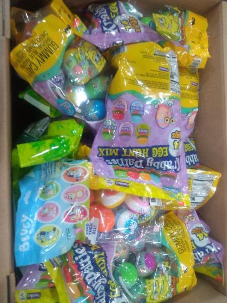 Grocery - Lindt, Cadbury, Reeses, Russell Stover, Skittles, Oreo, M&M's, Starburst - MSRP $7,860