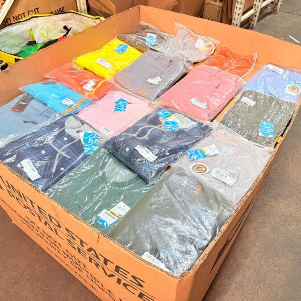 Bulk Lot of 500 Mens Mixed Apparel Clothing MSRP $10,000