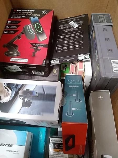 Electronics - Bose, Sonix, Kate Spade, Logitech, Monster, Belkin, JLab - Est Retail $1,061