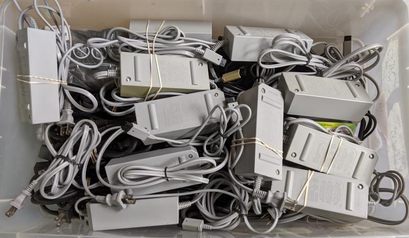 Misc Gaming Microsoft, Nintendo, Sony & More, 320 Units, MSRP $15,349