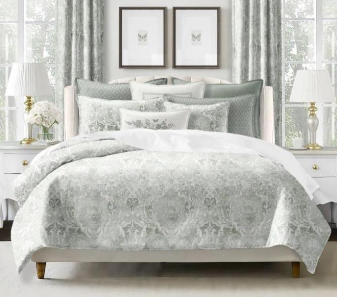TRUCKLOAD - Furniture - Savannah Cotton Linen Look Comforter, Lanaijah 37.5'' Oversized Accent Armchairs - MSRP $34,263