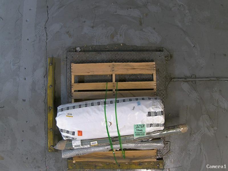 Flooring & Rugs- JONATHAN Y, SAFAVIEH, Garvee, Hampton Bay, Trademark Innovations, Technoflex -Est Retail $1,406- 2plts