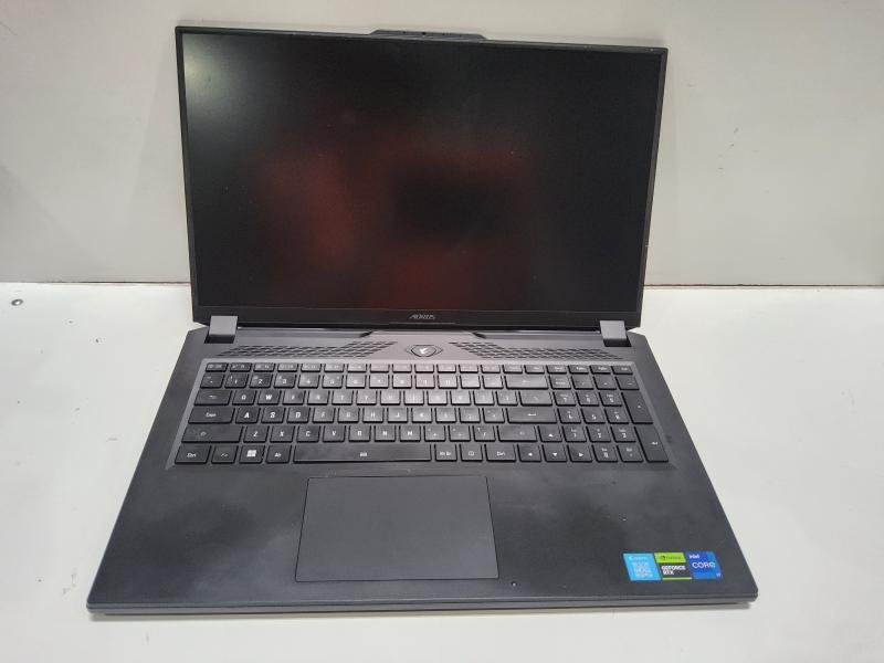 Gigabyte Aorus 17.3" FHD Laptop -Intel i7-13700H - 16GB DDR5 - NVIDIA Geforce RTX 4080 - 1TB SSD - Black - MSRP $2,299