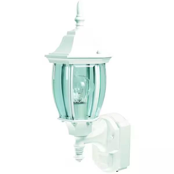 Lighting & Electrical - Heath Zenith, Globe Electric, Hampton Bay, Halex - Est Retail $1,748- 1plt