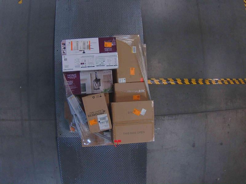 Lighting & Electrical - Deyidn, YUHAO, Golden Lighting, Lithonia Lighting, Hampton Bay, Leviton - Est Retail $4,004