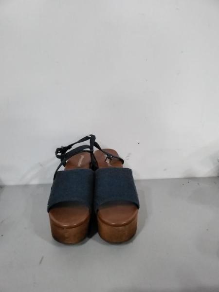 Luxury Department Store - Pallet of Shoes Returns
