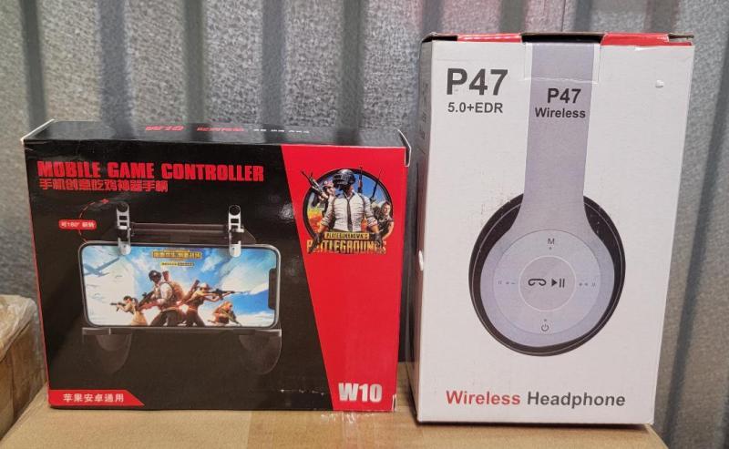 Wireless Changing Stands, Cases, Earbuds, Popsockets & More