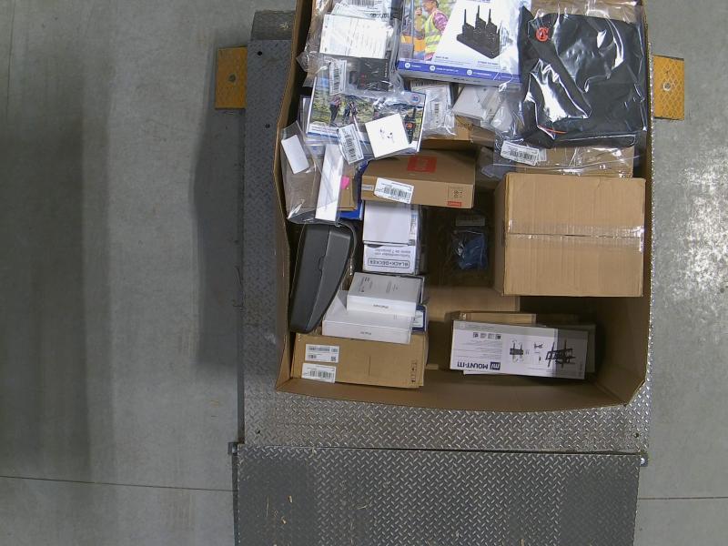 Lenovo V15 Gen4 Laptop, APPLE IPAD AIR 11 Space Gray, TWO-WAY Radios, DELL Monitor, CORNER TV Wall Mounts - MSRP $7,417