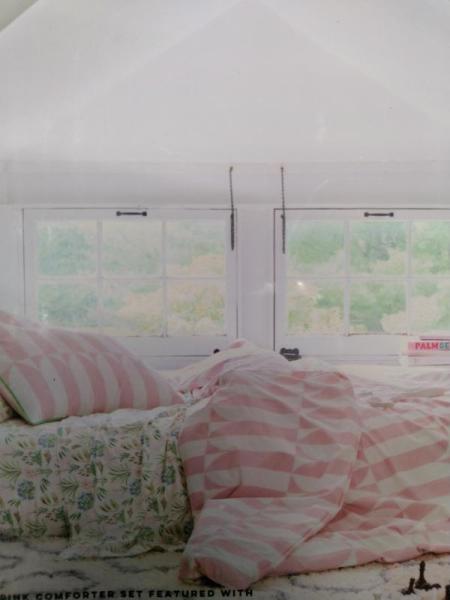 Novogratz by Utica Waverly Tile Queen Comforter Set, Pink