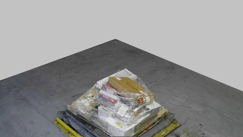 Pallet of Flooring & Rugs