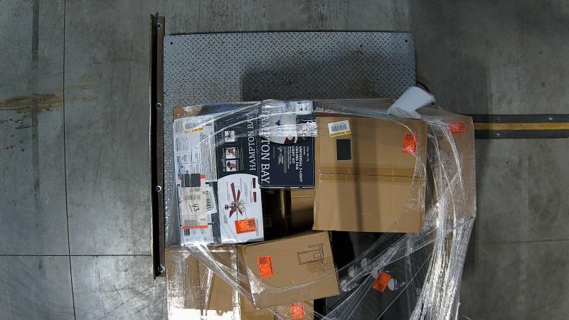 Lighting & Electrical - Kichler, FANNEHONNE, Pacific Core, Hampton Bay, HDC, BLUE MOUNTAIN FANS - Est Retail $3,738