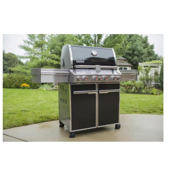 Truckload - Housewares - Weber Summit Grill, Asher 82" Upholstered Sofa, Baylor Lounge Cushioned Chair - MSRP $44,608