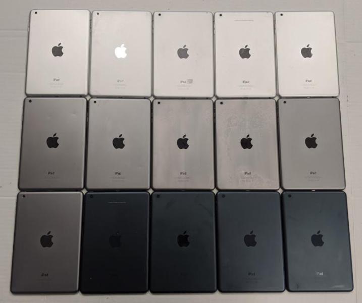 Apple iPad 4, Mini 3, & More, 400 Units, MSRP $169,850