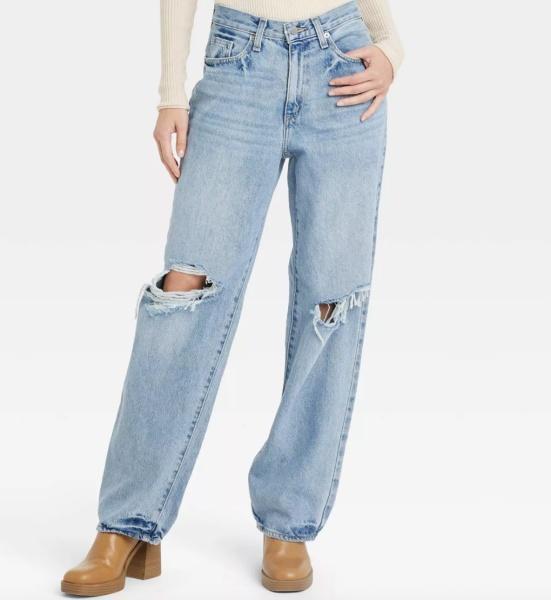 Bulk Lot of 200 Men's & Women's Mixed Brand Jeans MSRP 10,000