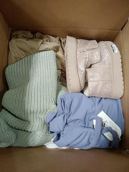 Apparel - Levi's, Skechers, Wild Fable, JoyLab, All In Motion, Wrangler, Goodfellow & Co - Est Retail $4,821- 1 plt
