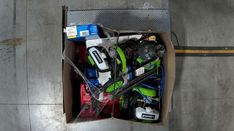 Kobalt 4Gal 40V Battery Rubber Hose Plastic Backpack Sprayer, SKIL 40V 14in Battery 2.5Ah Chainsaw - MSRP $2,201