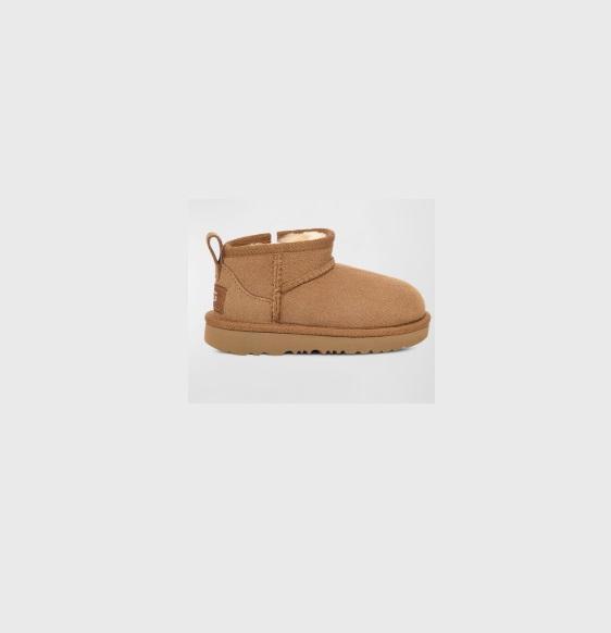 Shoes - Ugg Classic Ultra Mini Boot, Nike Dunk Low, Hunter, New Balance, Vans, BILLY, Converse - Original MSRP $1,681