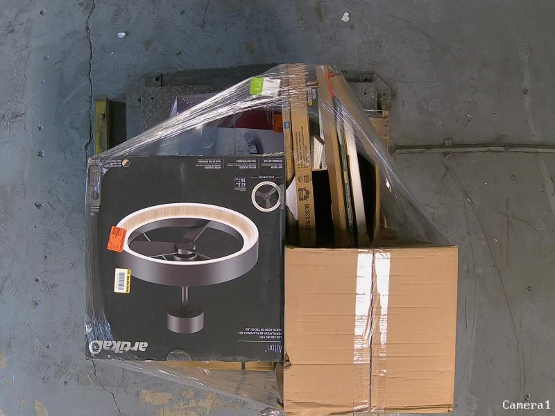 Lighting & Electrical - Hunter, Commercial Electric, HDC, Hampton Bay, Artika, Metalux, HDX - Est Retail $7,123- 4plts