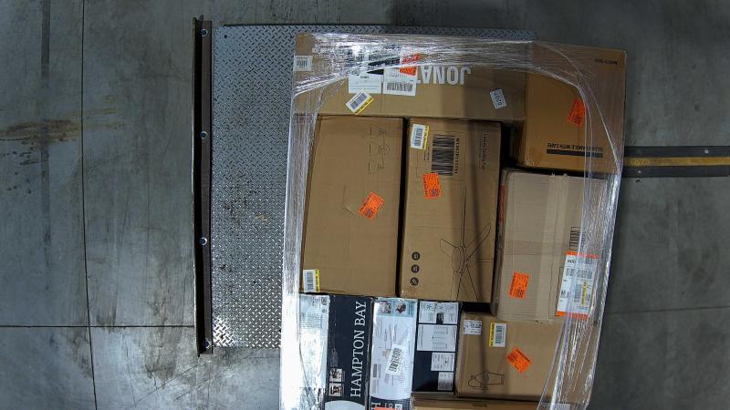 Lighting & Electrical - Kichler, GoYeel, Uolfin, WINGBO, JONATHAN Y, GMGSROM, Hukoro, Hampton Bay - Est Retail $4,131