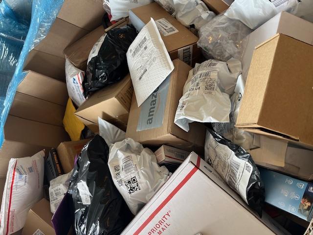 20 Units - Lost Mail, Undelivered Post, Wholesale Packages Merchandise Returns