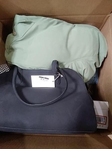 Apparel - Levi's, Universal Thread, A New Day, Future Collective, Wild Fable - Est Retail $3,385- 1 plt