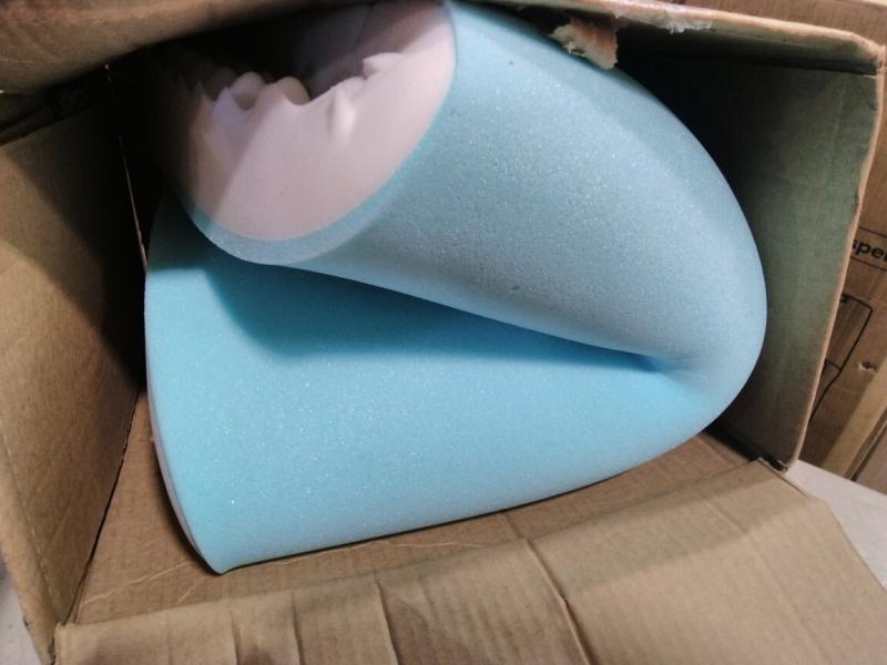Kavanic Wheel Cover, PurePapoose Bed Rail, Yunnix 6-Light Chandelier - MSRP $1,316