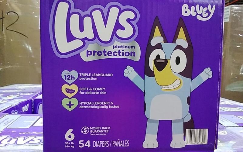 Baby - Pampers Luv Platinum Protection Bluey Diapers - MSRP $1,650