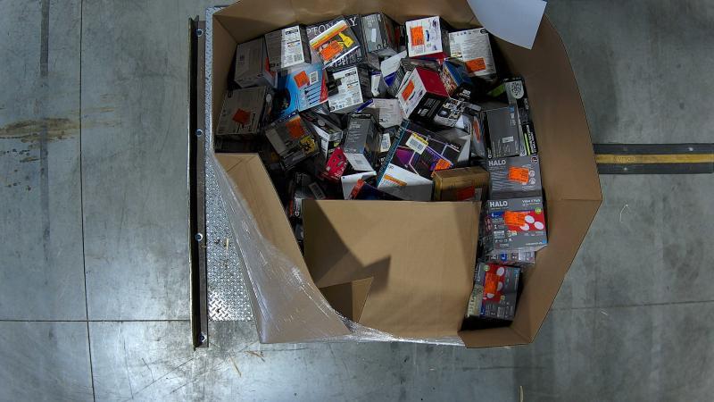 Lighting & Electrical - Wyze, Halo, GE, Commercial Electric, Glitzer - Est Retail $8,077- 1plt