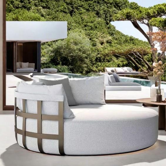 Truckload - Furniture - Patio Daybed, Cypress Console Table, Semaj Wood Bedroom Set - MSRP $58,815