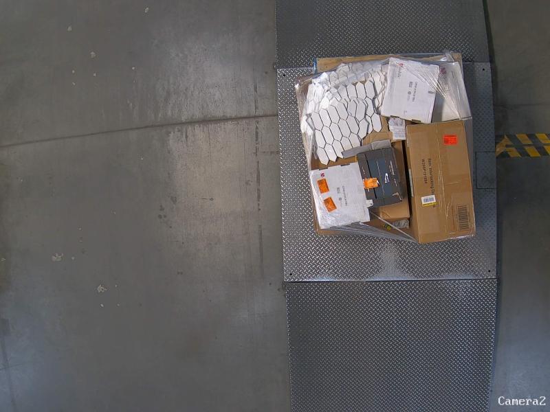 Flooring & Rugs - GOGEXX Outdoor Square Interlock Tiles, Ivy Hill Tile, AIRSTONE, Daltile, MSI, HDC - Est Retail $1,039