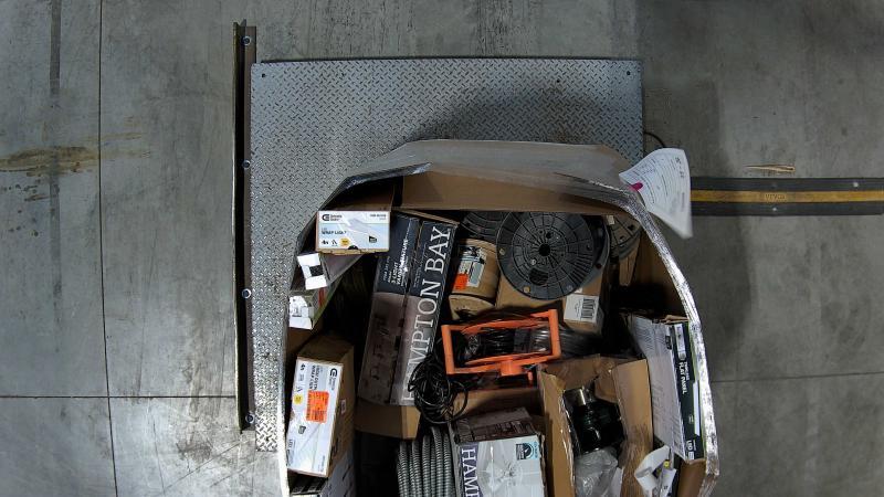 Lighting & Electrical - Southwire, Cerrowire, HALO, Commercial Electric, Husky, Hampton Bay - Est Retail $4,540