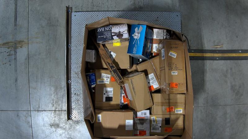 Lighting & Electrical - Golden Lighting, Kichler, YANSUN, LNC, Globe Electric, Rottogoon, Uolfin - Est Retail $4,760