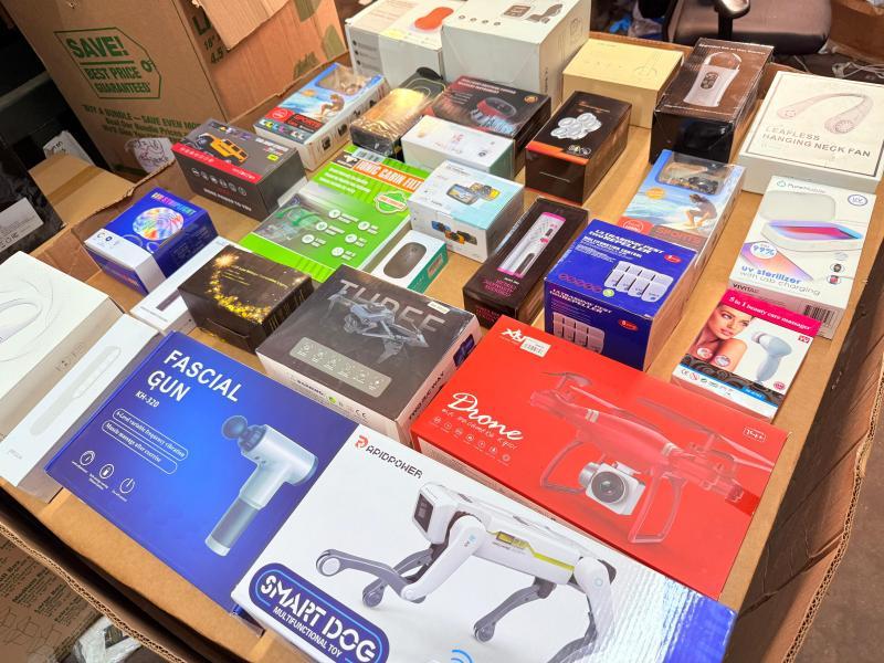 Bulk Lot of 500 Mixed Electronics, Gadgets & Home Goods MSRP $15,000