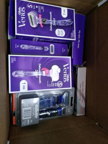 Health & Beauty - Philips Sonicare Dailyclean, Oral-B Vitality FlossAction Toothbrushes - MSRP $1,227