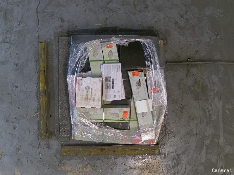 Flooring & Rugs - World Rug Gallery, EMSER TILE, Daltile, Cap A Tread, Marazzi, Beverly Rug - Est Retail $1,081- 5plts