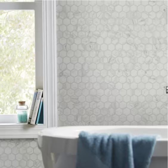 Flooring & Rugs - Lifeproof, MSI, Daltile - Est Retail $3,655- 1plt