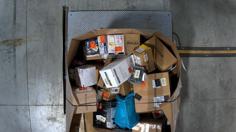Lighting & Electrical - KICHLER, RRTYO, Leviton, Zinsco, LNC, GMGSROM, WDETR, Rviezza, KAISITE - Est Retail $6,870