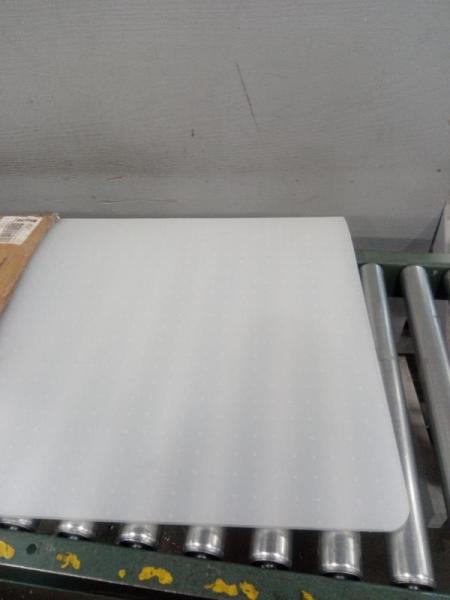 Marvelux Polypropylene Foldable Chair Mat for Low Pile - MSRP $40