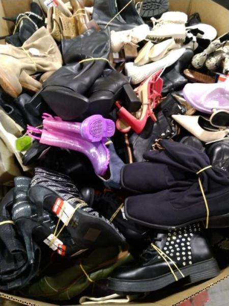 Luxury Department Store - Pallet of Shoes Returns