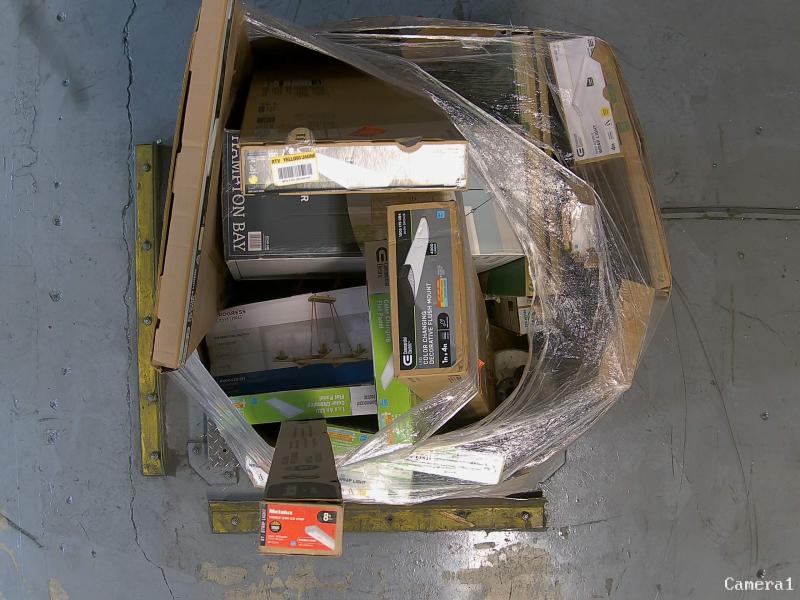 Lighting & Electrical - STARLINK, Cerrowire, Southwire, Progress Lighting, Commercial Electric - Est Retail $3,693