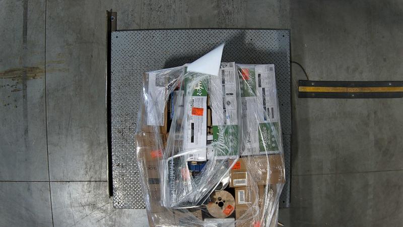 Lighting & Electrical - Hunter, HALO, Southwire, Hampton Bay, Metalux, Commercial Electric, Eaton - Est Retail $4,343