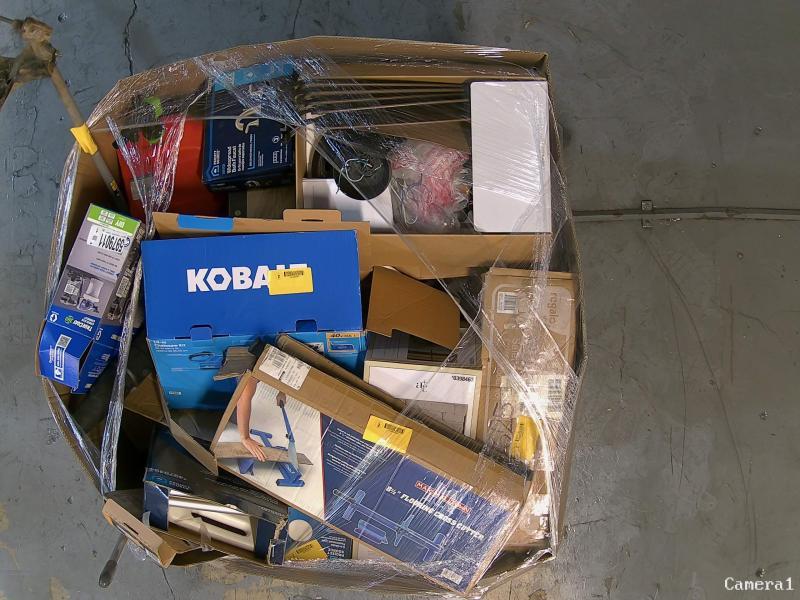 Tools - Kobalt 40V Battery Chainsaw, Craftaman 17" Weedwacker, TrueCoat 360 Cordless Drill Sprayer - MSRP $3,539