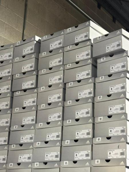 (40) Adidas, Nautica & More Sneakers/Tenis MSRP $ 4,550.00