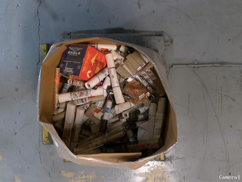 Mixed Lot- Master Flow Power Vent Motor for PR3/PG3 Series Vents, NuWallpaper, Con-Tact, Rubbermaid - Est Retail $1,777